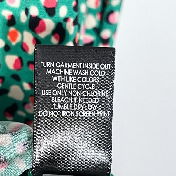 Torrid Wrap Dress NWT Size 5X Green Knit Pebble Print Puff Sleeve Ruffle Hem - Picture 12 of 16